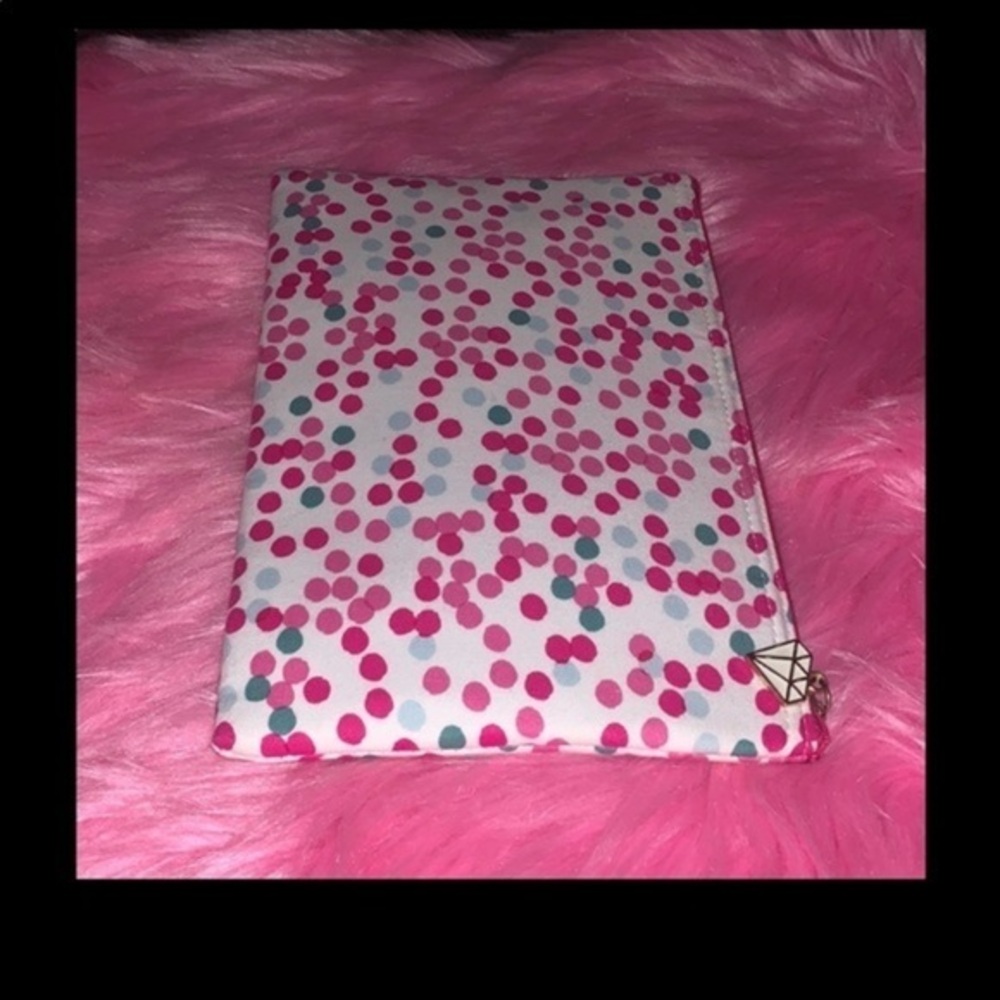 Polka dot make up bag